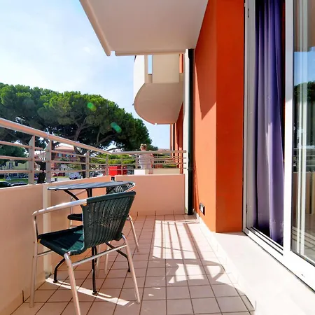 Hotel Cleofe 3*