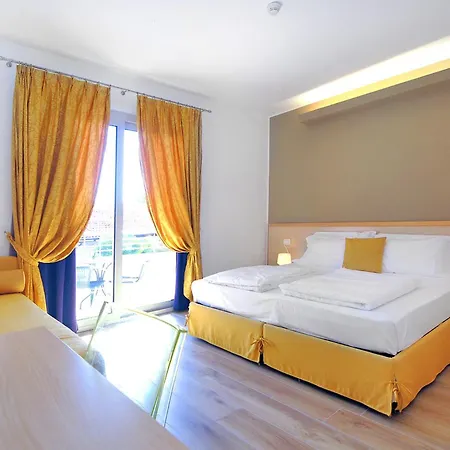 Cleofe Hotel 3*